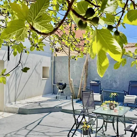 Skouna Luxury By Dadovillas Lejlighed *