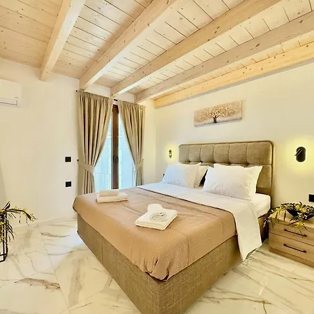 Skouna Luxury By Dadovillas *