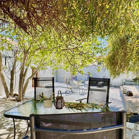 Skouna Luxury By Dadovillas *